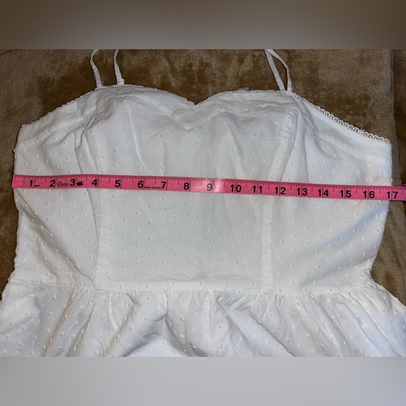 KENSIE White Linen Style Dress - Picture 4 of 4